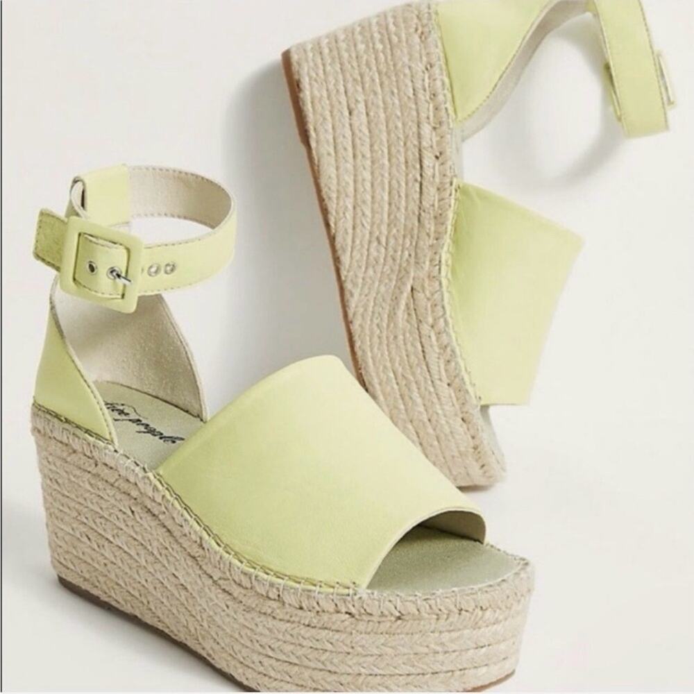 Free People  Coast Platform Sandal in Sunny Lime  
Leather